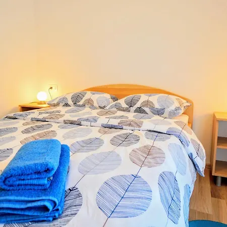Nino Apartmán *